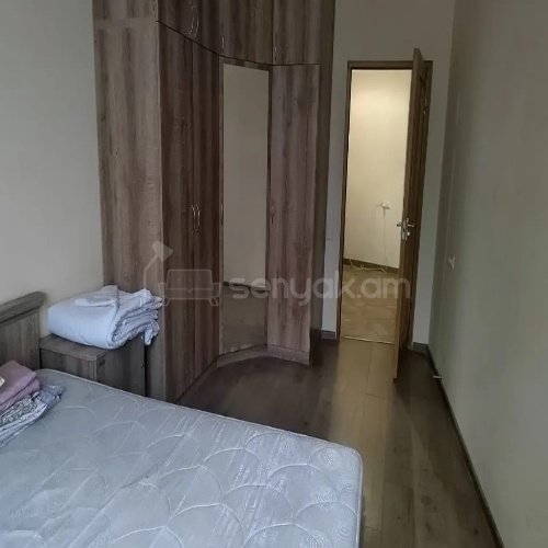 3 Սենյականոց Բնակարան Քարե Շենքում, 78քմ, 5/6 հարկ, Կապիտալ Վերանորոգված