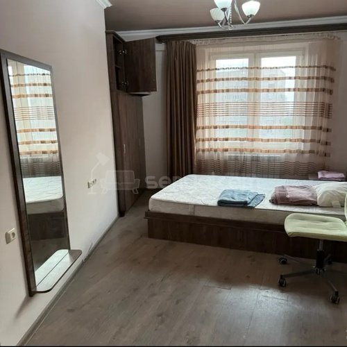 3 Սենյականոց Բնակարան Քարե Շենքում, 78քմ, 5/6 հարկ, Կապիտալ Վերանորոգված