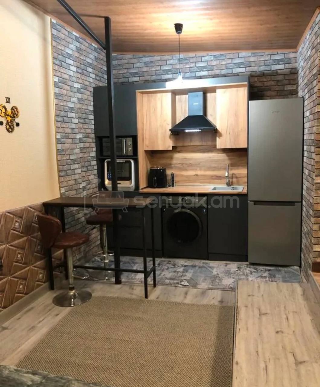 1 Սենյականոց Բնակարան, 45քմ, 11/11 հարկ, Դիզայներական Վերանորոգված, Կահավորված