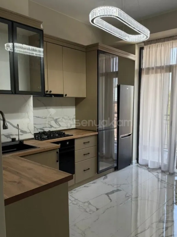 3 Սենյականոց Բնակարան, 98քմ, 2/17 հարկ, Դիզայներական Վերանորոգված, Կահավորված, Արևկող