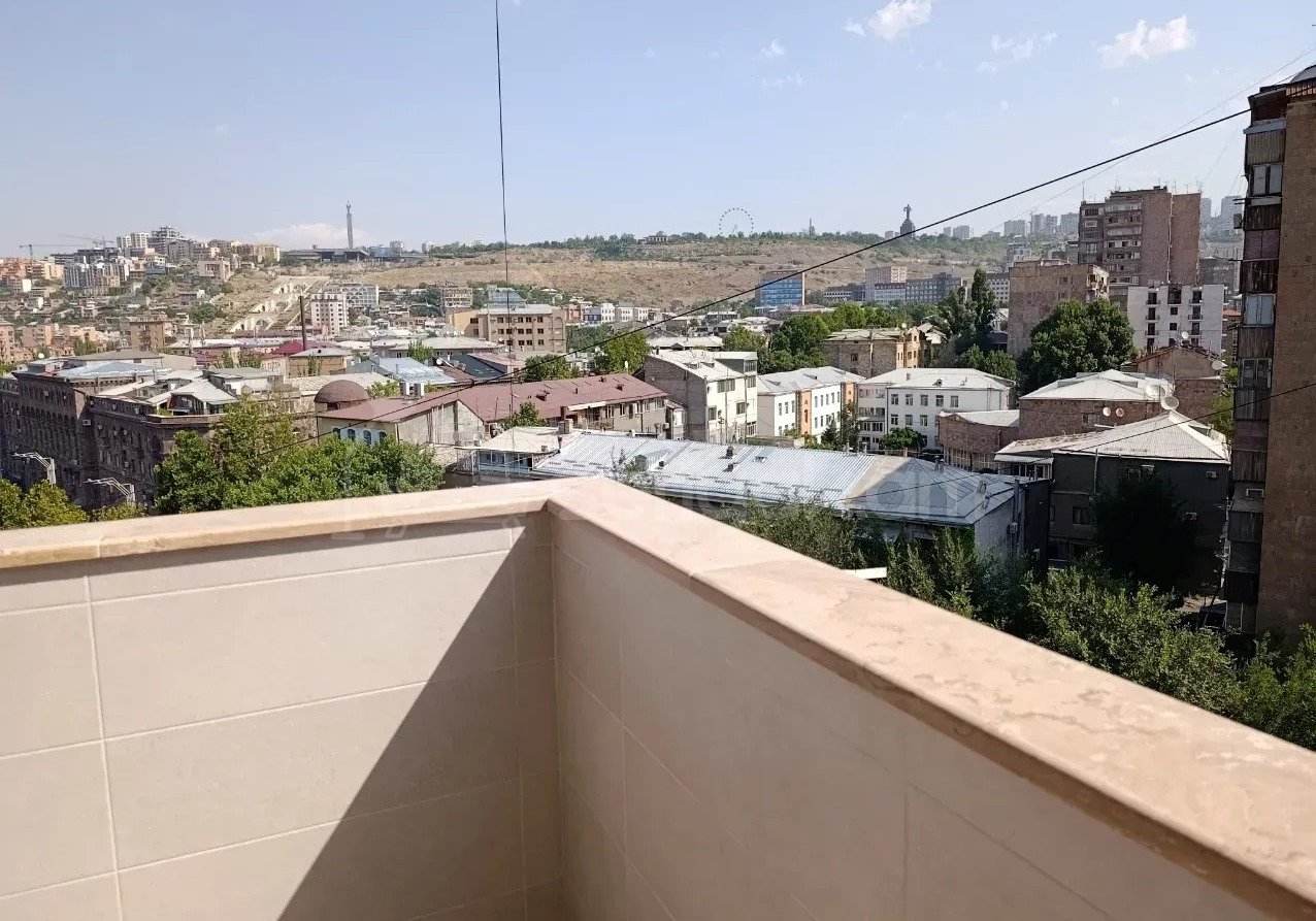 2 Սենյականոց Բնակարան, 63քմ, 10/12 հարկ, Կոսմետիկ Վերանորոգված