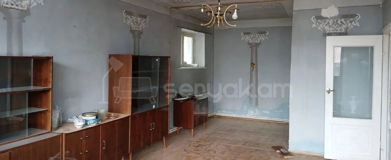 2 Սենյականոց Բնակարան Քարե Շենքում, 69քմ, 5/5 հարկ, Պետական Վիճակում