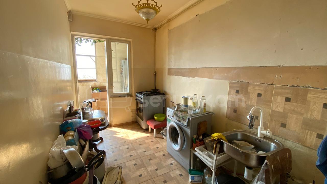 4 Սենյականոց Բնակարան, 100քմ, 4/9 հարկ, Պետական Վիճակում