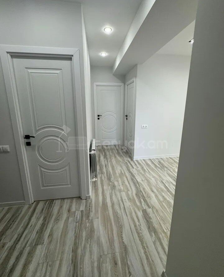 2 Սենյականոց Բնակարան, 70քմ, 9/10 հարկ, Կապիտալ Վերանորոգված