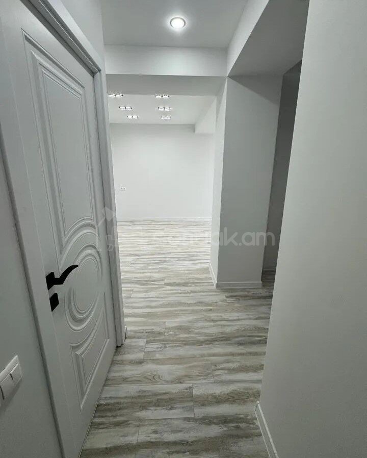 2 Սենյականոց Բնակարան, 70քմ, 9/10 հարկ, Կապիտալ Վերանորոգված