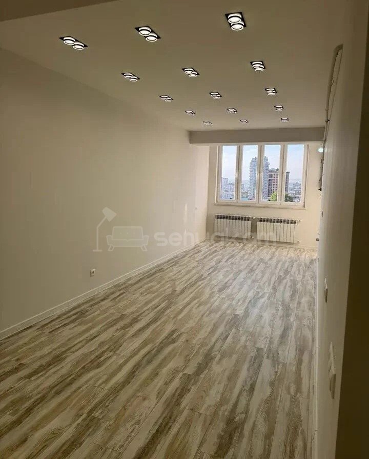 2 Սենյականոց Բնակարան, 70քմ, 9/10 հարկ, Կապիտալ Վերանորոգված