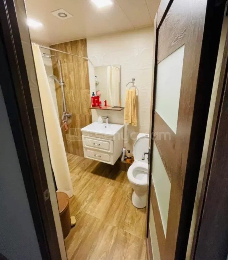 2 Սենյականոց Բնակարան Քարե Շենքում, 48քմ, 4/5 հարկ, Կապիտալ Վերանորոգված