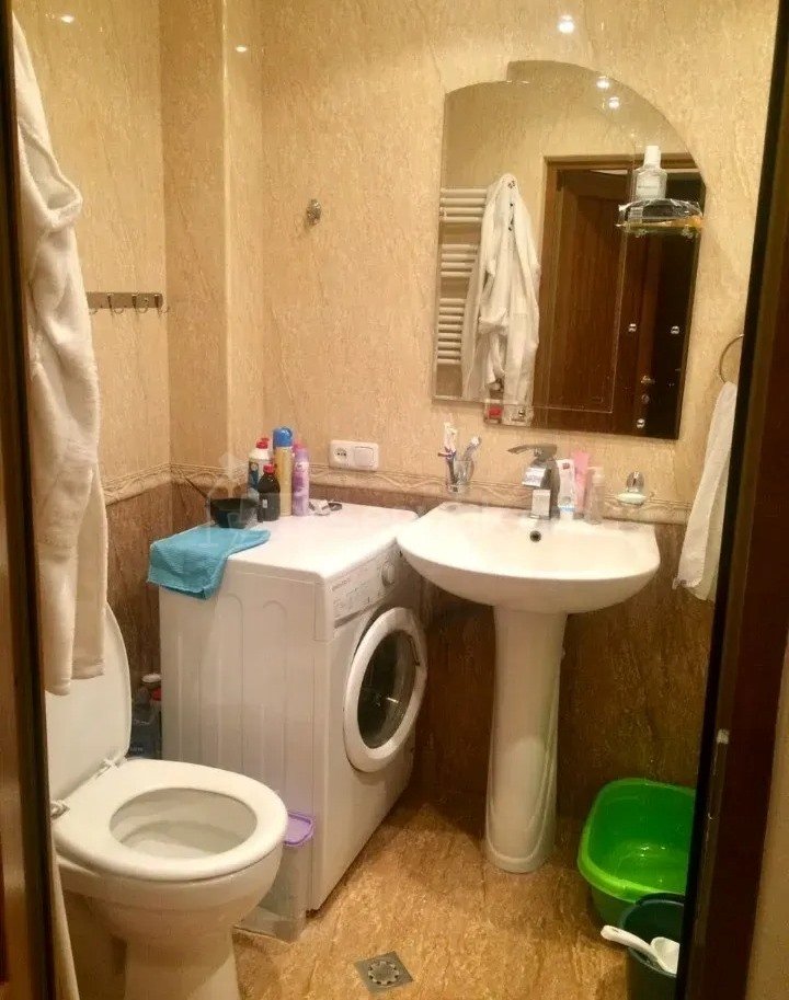 2 Սենյականոց Բնակարան Քարե Շենքում, 48քմ, 3/5 հարկ, Կապիտալ Վերանորոգված