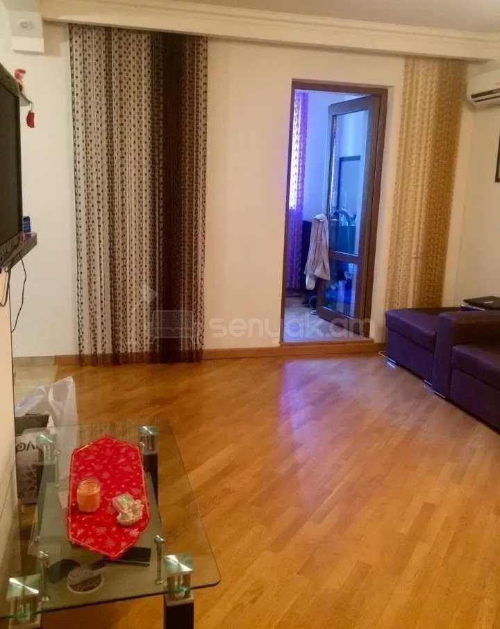 2 Սենյականոց Բնակարան Քարե Շենքում, 48քմ, 3/5 հարկ, Կապիտալ Վերանորոգված