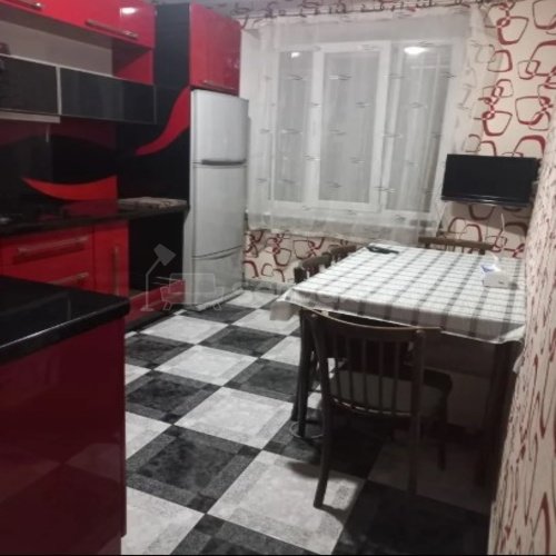 2 Սենյականոց Բնակարան Քարե Շենքում, 50քմ, 1/4 հարկ, Կոսմետիկ Վերանորոգված, Կահավորված, Արևկող