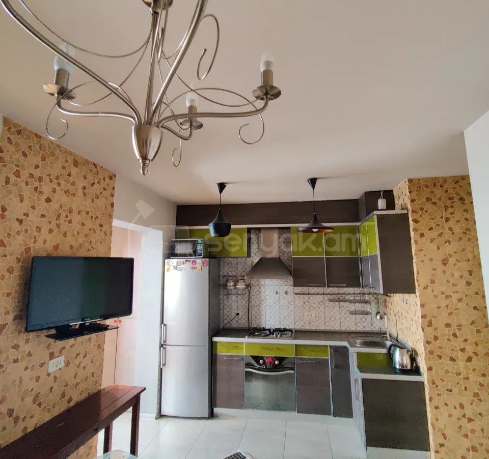 2 Սենյականոց Բնակարան, 50քմ, 8/9 հարկ, Նորմալ Վիճակում