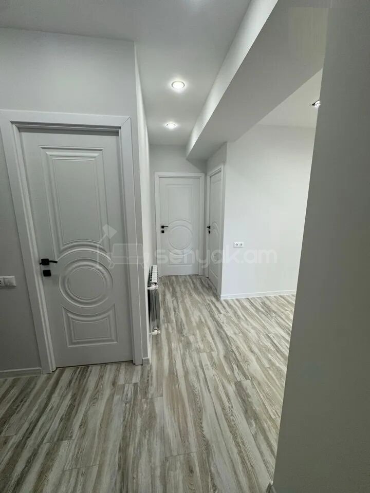 3 Սենյականոց Բնակարան, 70քմ, 9/10 հարկ, Կապիտալ Վերանորոգված