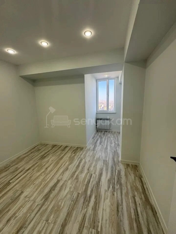 3 Սենյականոց Բնակարան, 70քմ, 9/10 հարկ, Կապիտալ Վերանորոգված