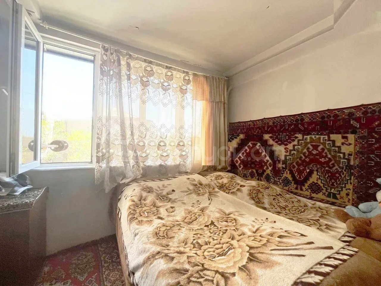 1 Սենյականոց Բնակարան Քարե Շենքում, 41քմ, 3/5 հարկ, Նորմալ Վիճակում