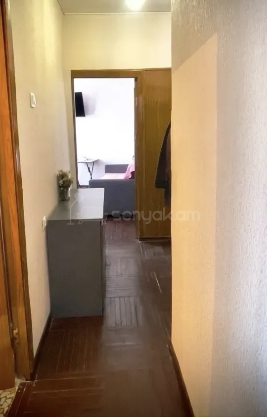 1 Սենյականոց Բնակարան, 45քմ, 5/9 հարկ, Նորմալ Վիճակում, Կահավորված