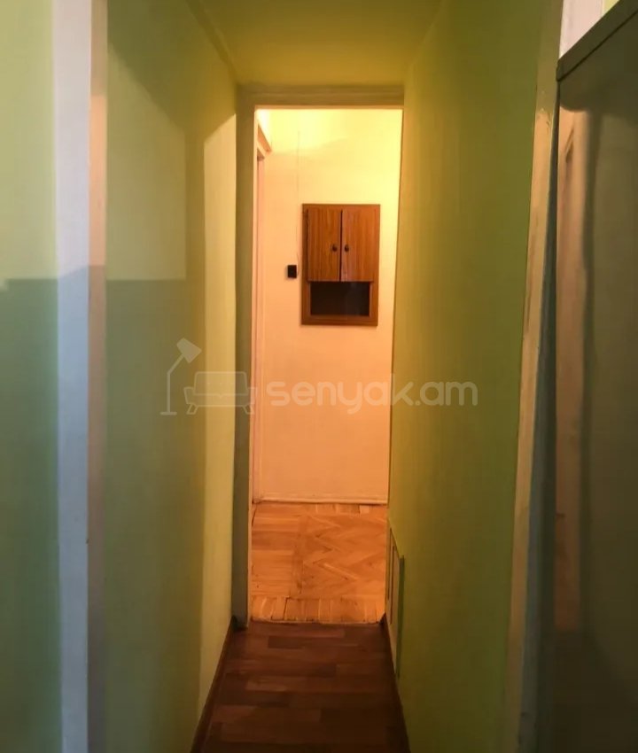 2 Սենյականոց Բնակարան Քարե Շենքում, 56քմ, 3/5 հարկ, Նորմալ Վիճակում, Կահավորված