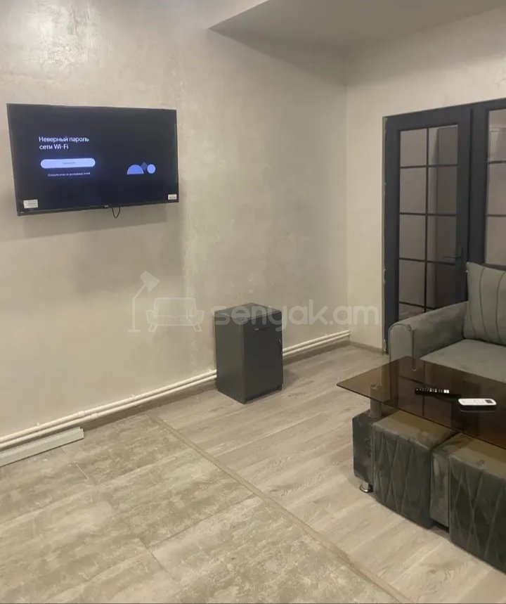 2 Սենյականոց Բնակարան Քարե Շենքում, 56քմ, 2/2 հարկ, Կապիտալ Վերանորոգված, Կահավորված