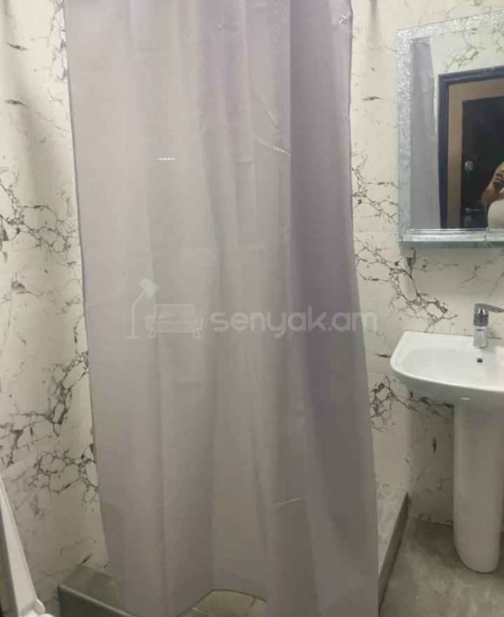 2 Սենյականոց Բնակարան Քարե Շենքում, 56քմ, 2/2 հարկ, Կապիտալ Վերանորոգված, Կահավորված