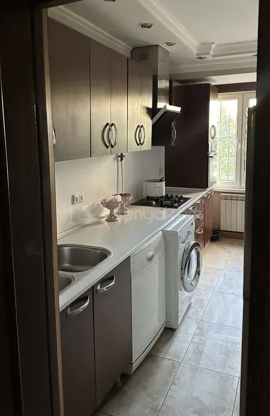 2 Սենյականոց Բնակարան, 62քմ, 2/14 հարկ, Կապիտալ Վերանորոգված, Կահավորված, Արևկող