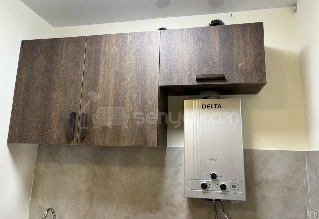 2 Սենյականոց Բնակարան Քարե Շենքում, 45քմ, 1/1 հարկ, Կապիտալ Վերանորոգված, Կահավորված