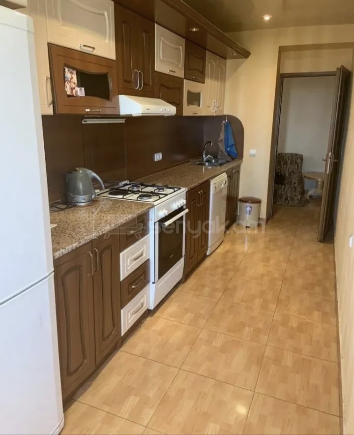 3 Սենյականոց Բնակարան, 77քմ, 5/9 հարկ, Կապիտալ Վերանորոգված, Կահավորված, Արևկող