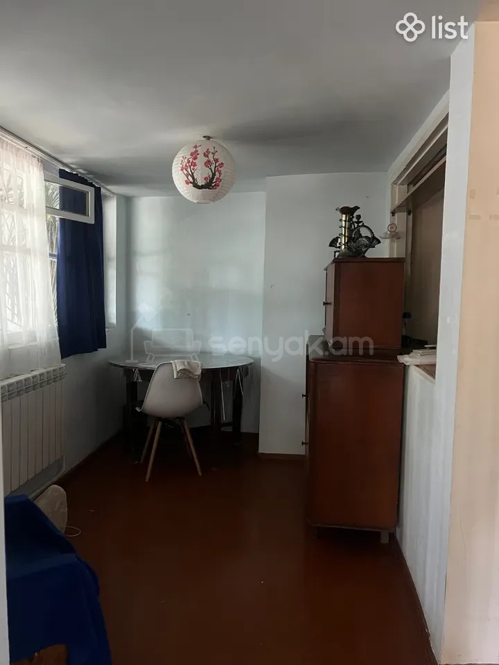 1 Սենյականոց Բնակարան Քարե Շենքում, 30քմ, 1/1 հարկ, Կոսմետիկ Վերանորոգված, Կահավորված