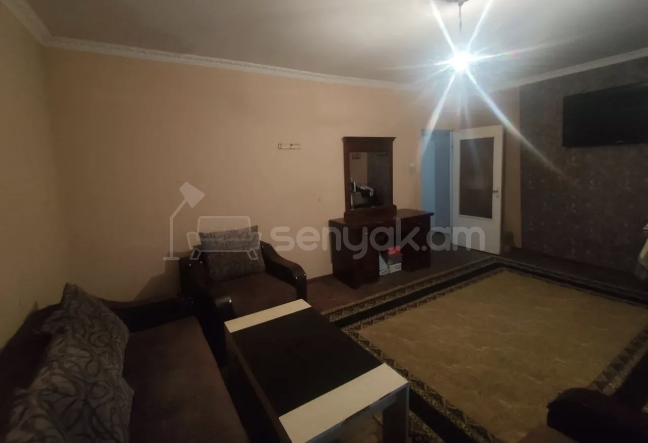 3 Սենյականոց Բնակարան, 77քմ, 5/9 հարկ, Նորմալ Վիճակում, Կահավորված