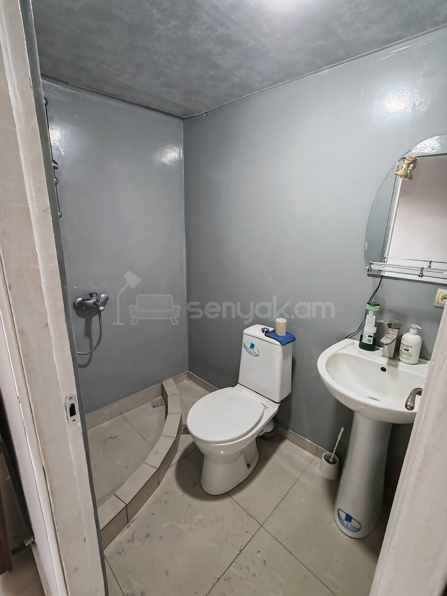 1 Սենյականոց Բնակարան Քարե Շենքում, 40քմ, 1/1 հարկ, Կոսմետիկ Վերանորոգված, Կահավորված