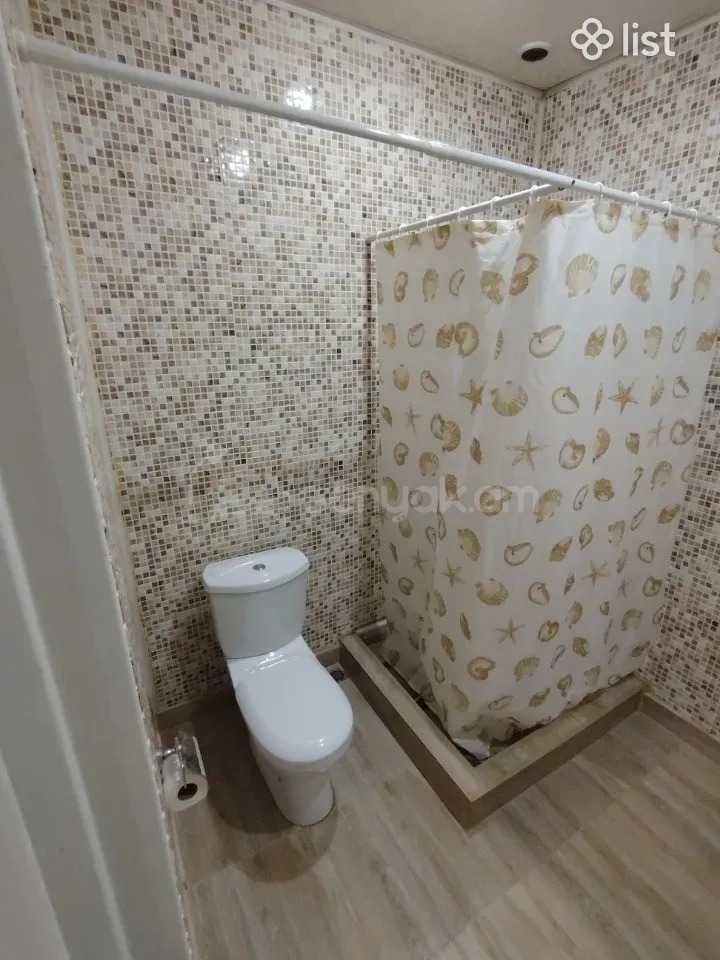 2 Սենյականոց Բնակարան Քարե Շենքում, 45քմ, 1/2 հարկ, Նորմալ Վիճակում, Կահավորված