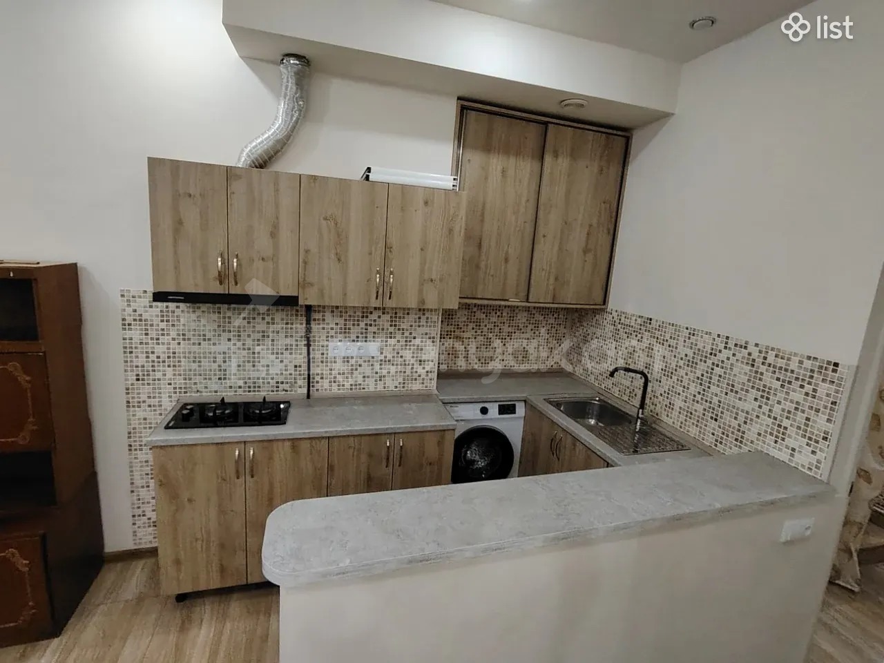 2 Սենյականոց Բնակարան Քարե Շենքում, 45քմ, 1/2 հարկ, Նորմալ Վիճակում, Կահավորված