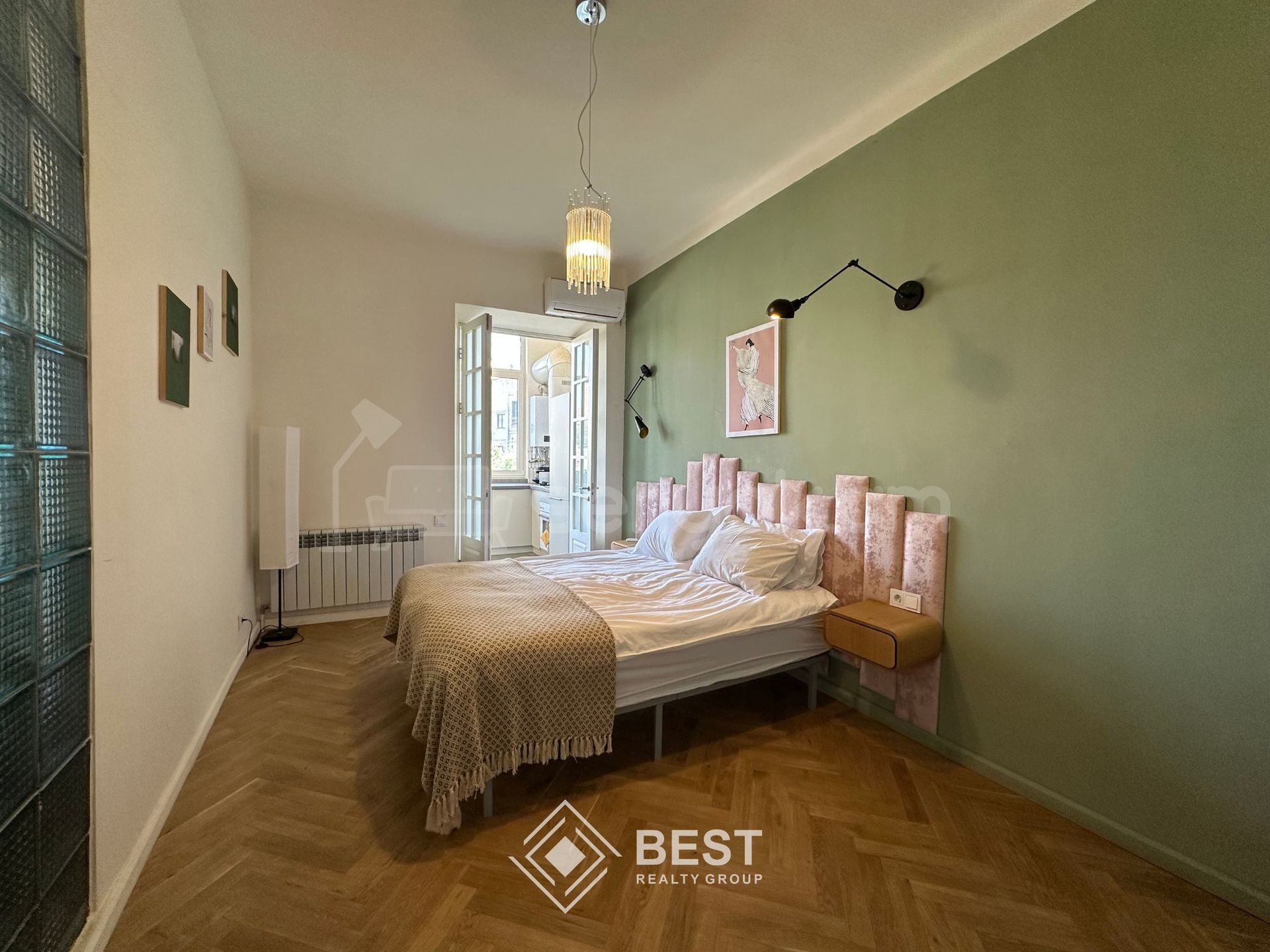 2 Սենյականոց Բնակարան Քարե Շենքում, 54քմ, 3/5 հարկ, Դիզայներական Վերանորոգված