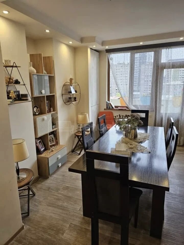 4 Սենյականոց Բնակարան, 87քմ, 7/13 հարկ, Կապիտալ Վերանորոգված