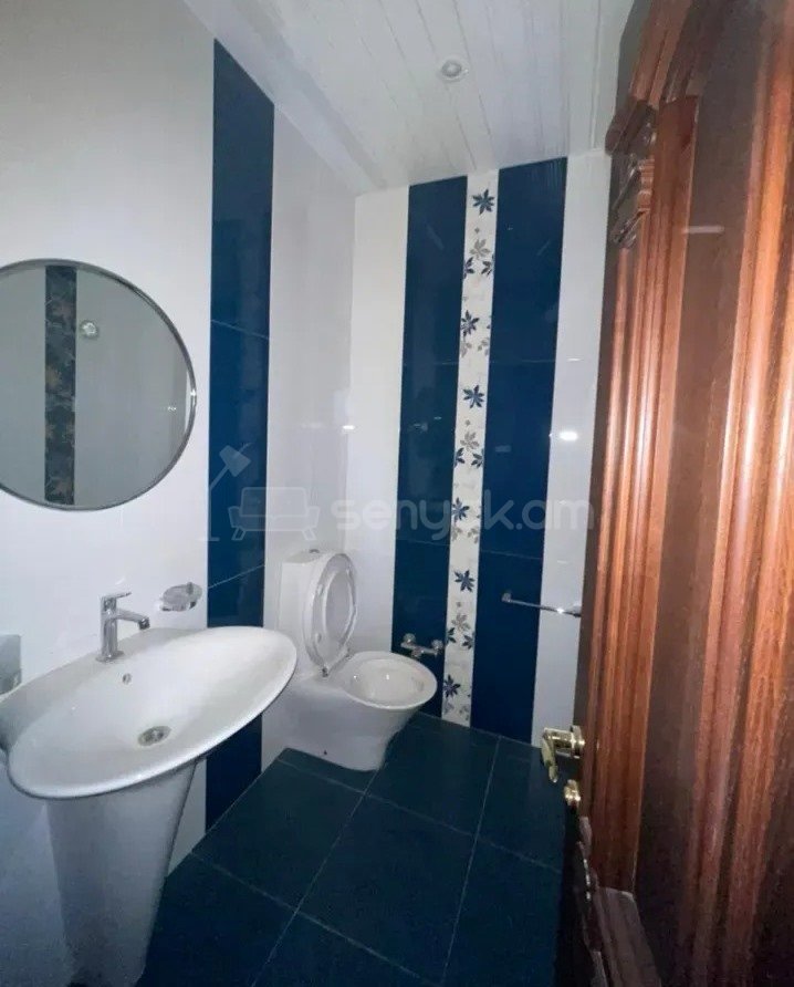 4 Սենյականոց Բնակարան Նորակառույցում, 134քմ, 12/17 հարկ, Կապիտալ Վերանորոգված