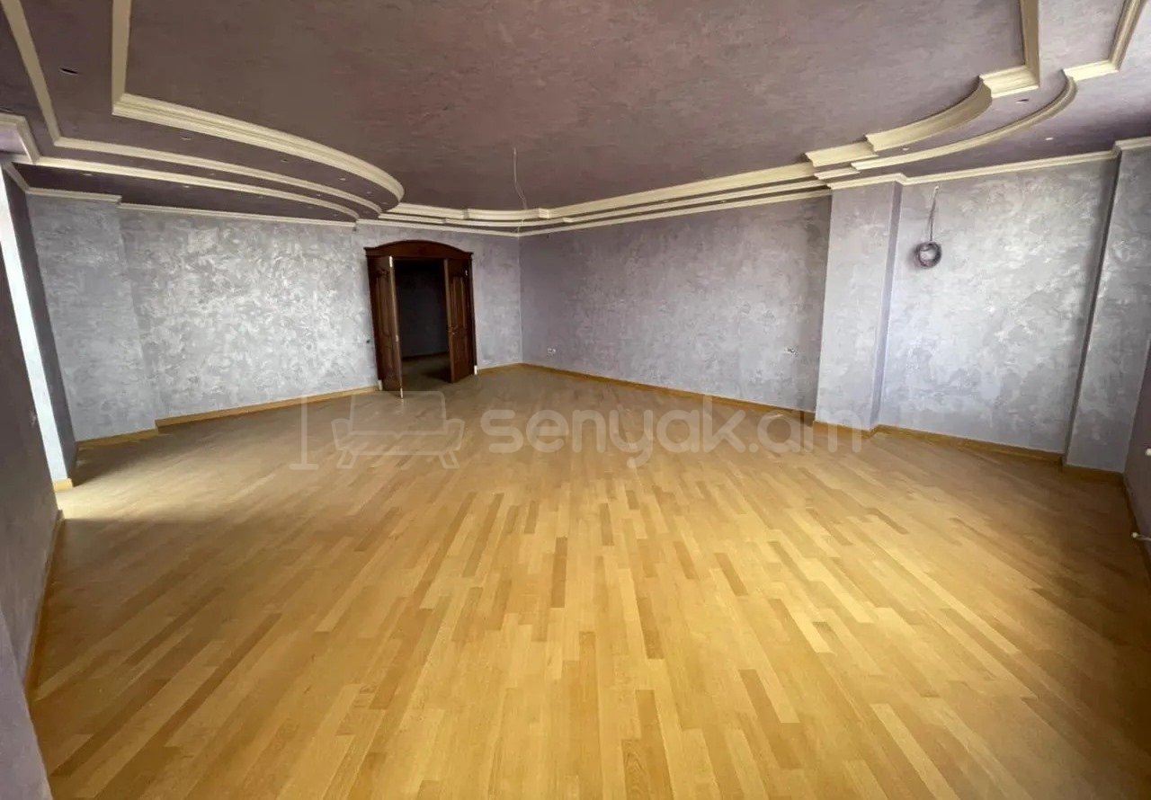 4 Սենյականոց Բնակարան Նորակառույցում, 134քմ, 12/17 հարկ, Կապիտալ Վերանորոգված