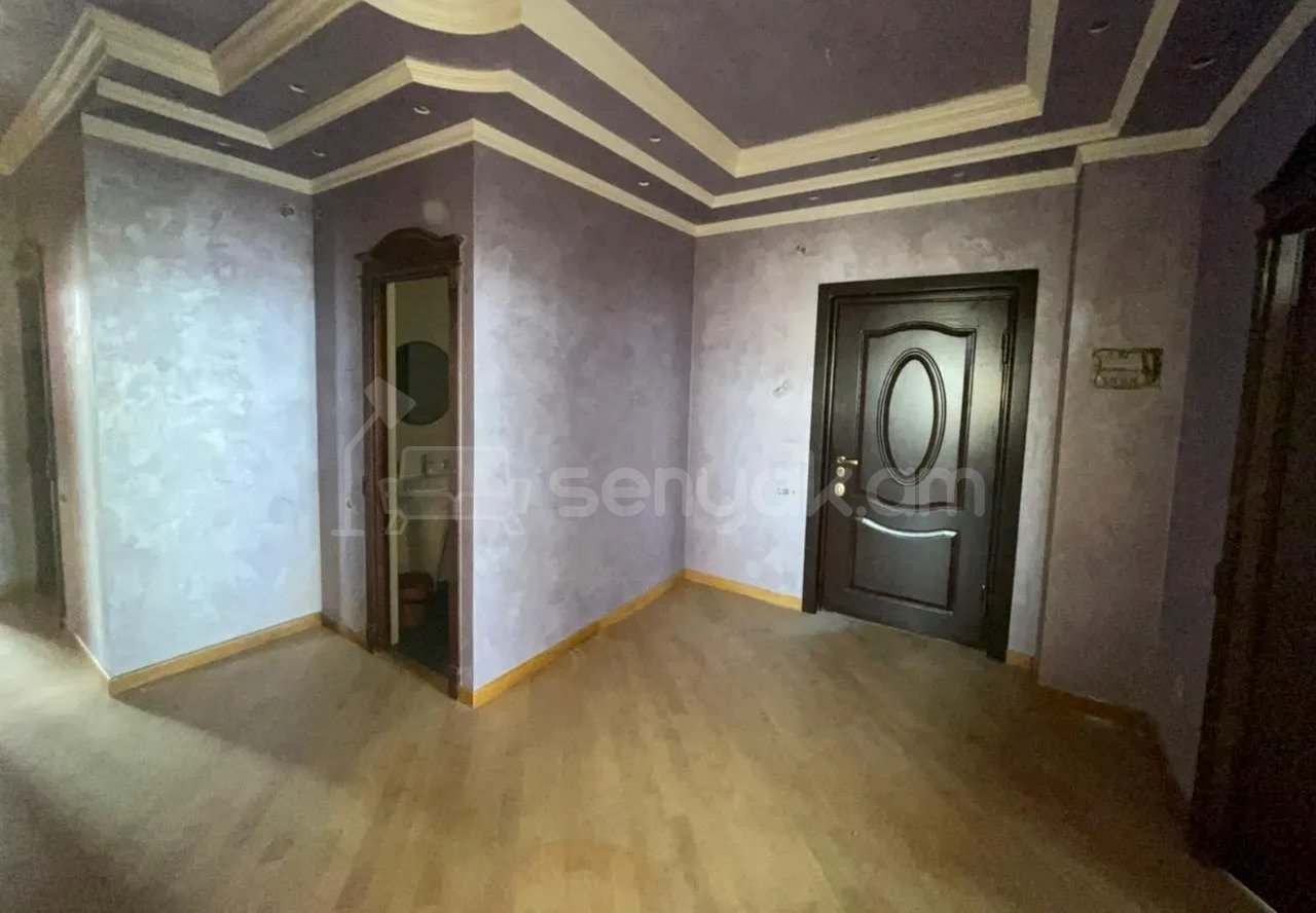 4 Սենյականոց Բնակարան Նորակառույցում, 134քմ, 12/17 հարկ, Կապիտալ Վերանորոգված