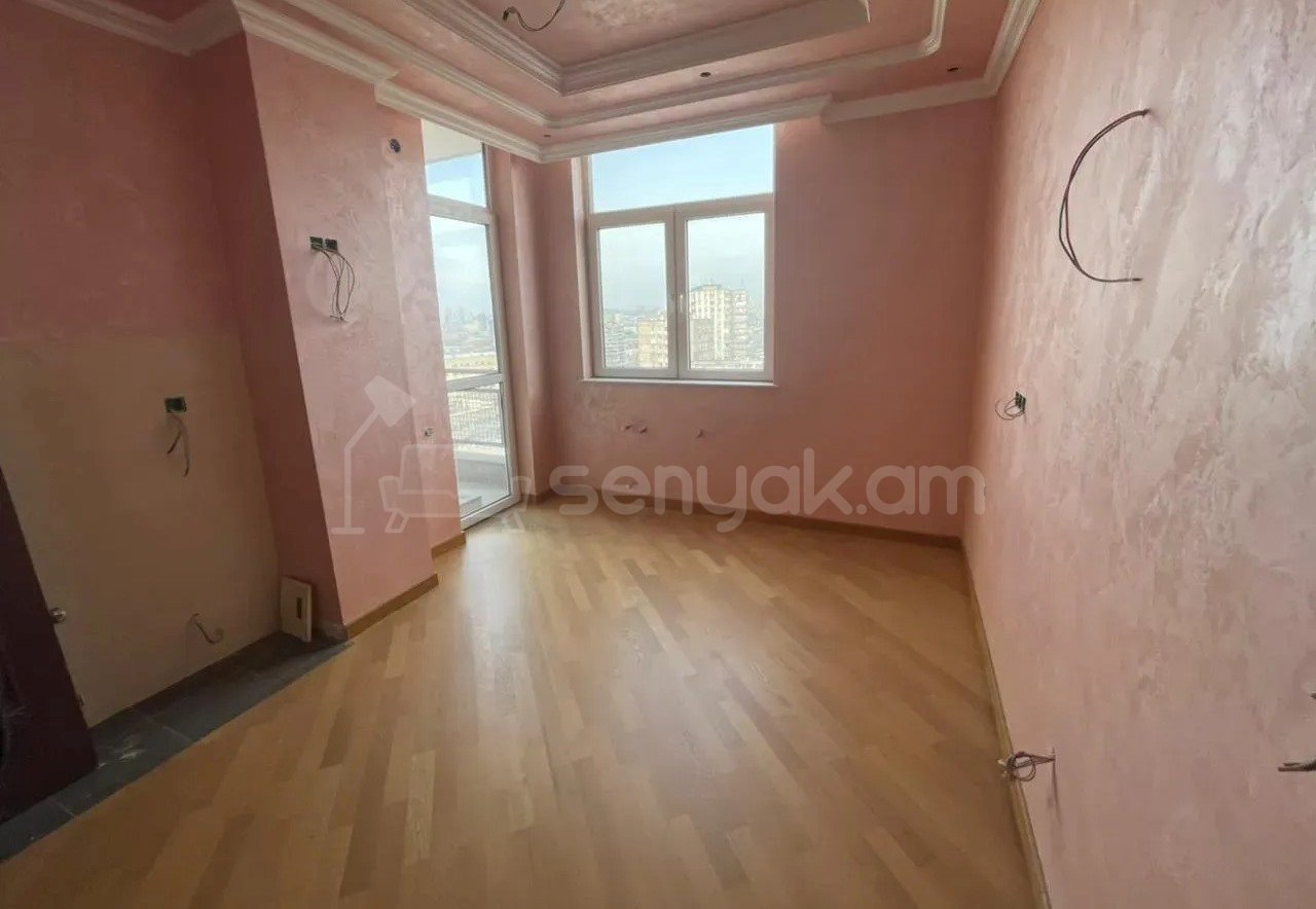 4 Սենյականոց Բնակարան Նորակառույցում, 134քմ, 12/17 հարկ, Կապիտալ Վերանորոգված