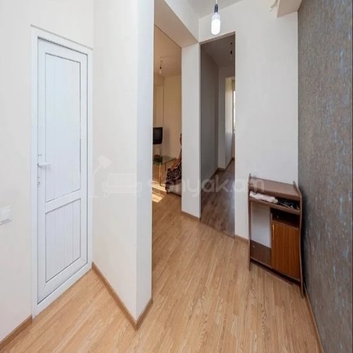 1 Սենյականոց Բնակարան, 46քմ, 3/9 հարկ, Կապիտալ Վերանորոգված