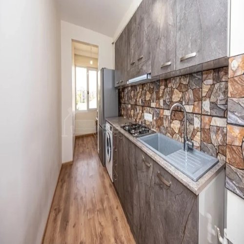 1 Սենյականոց Բնակարան, 46քմ, 3/9 հարկ, Կապիտալ Վերանորոգված