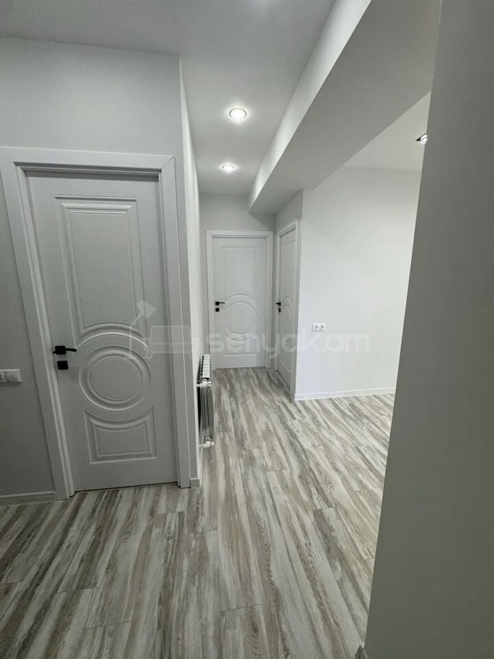 3 Սենյականոց Բնակարան, 70քմ, 9/10 հարկ, Կապիտալ Վերանորոգված