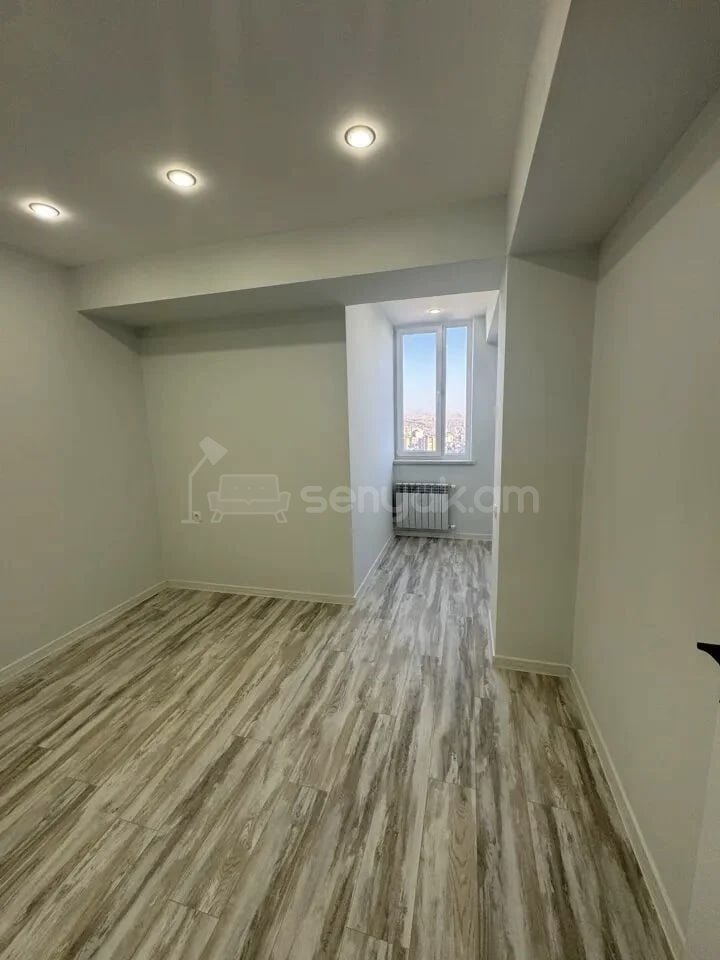 3 Սենյականոց Բնակարան, 70քմ, 9/10 հարկ, Կապիտալ Վերանորոգված