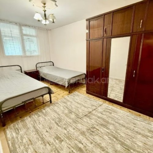 2 Սենյականոց Բնակարան Քարե Շենքում, 50քմ, 3/7 հարկ, Կապիտալ Վերանորոգված, Կահավորված, Արևկող