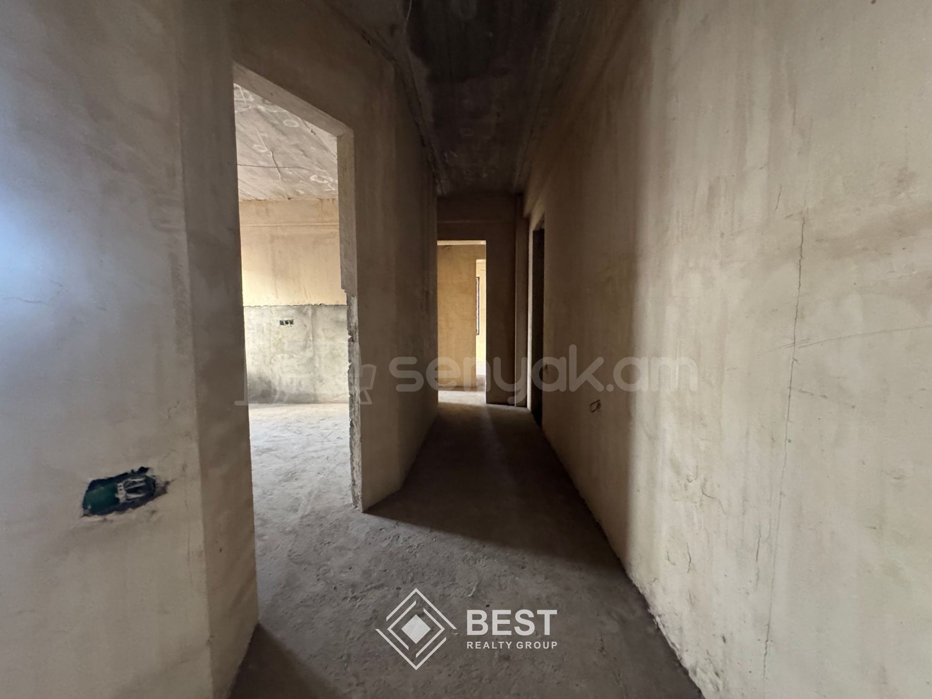 3 Սենյականոց Բնակարան Նորակառույցում, 103քմ, 4/12 հարկ, Զրոյական Վիճակում