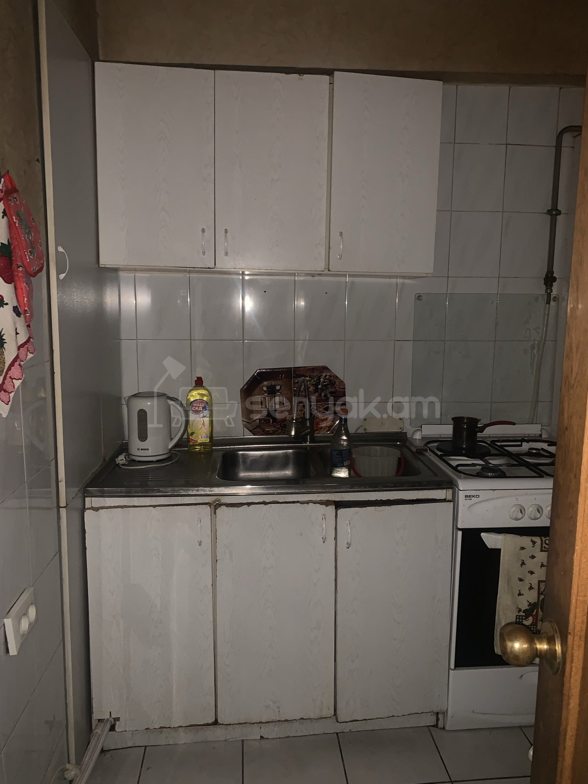 3 Սենյականոց Բնակարան, 67քմ, 9/10 հարկ, Նորմալ Վիճակում, Կահավորված, Արևկող