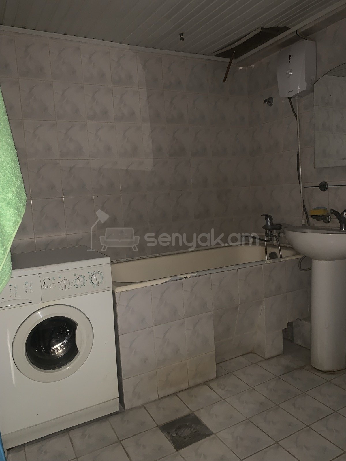 3 Սենյականոց Բնակարան, 67քմ, 9/10 հարկ, Նորմալ Վիճակում, Կահավորված, Արևկող