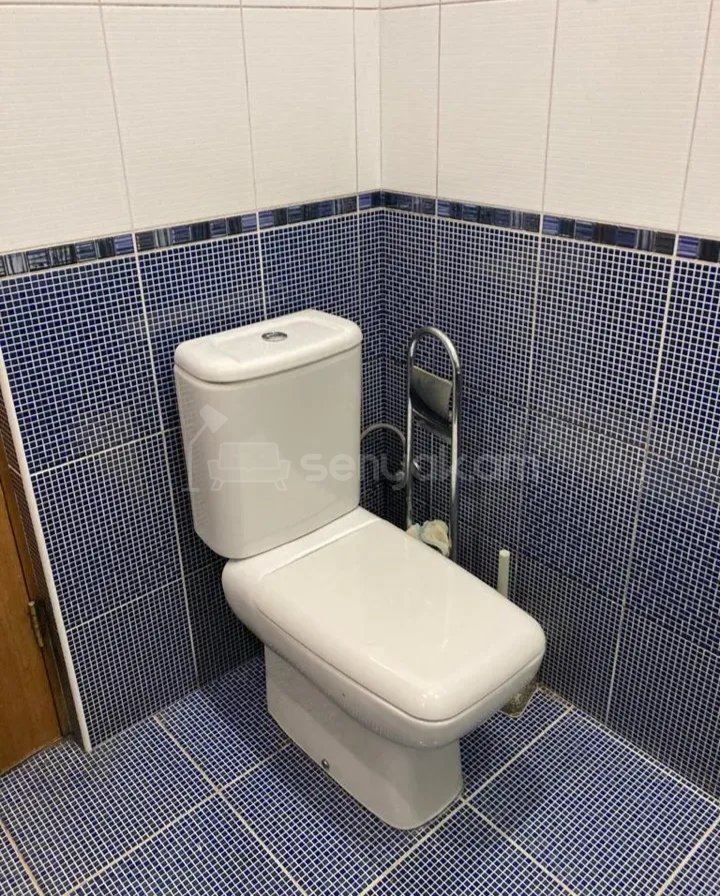 3 Սենյականոց Բնակարան Քարե Շենքում, 80քմ, 1/5 հարկ, Դիզայներական Վերանորոգված, Կահավորված