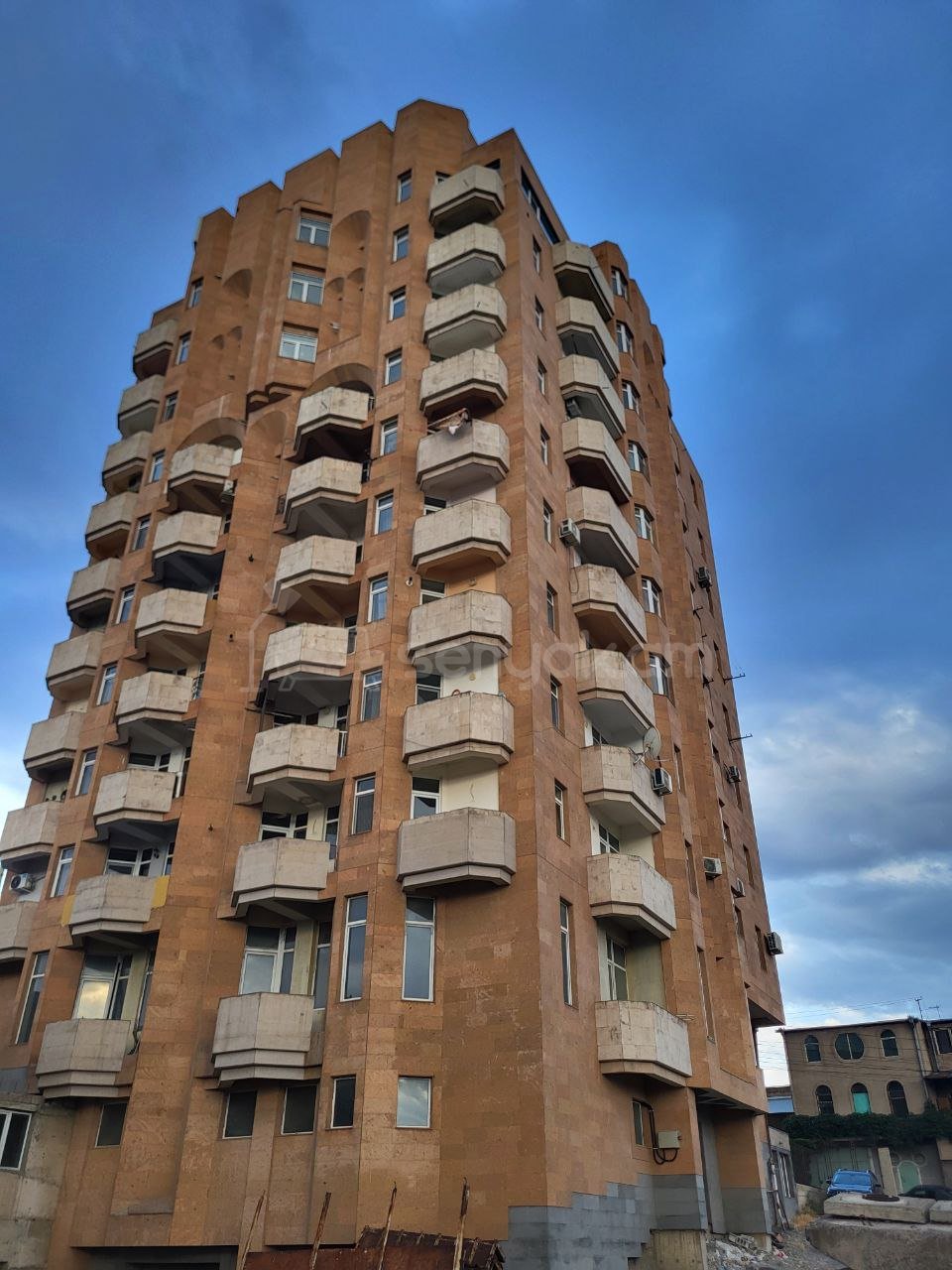 3 Սենյականոց Բնակարան Նորակառույցում, 80քմ, 8/10 հարկ, Կապիտալ Վերանորոգված, Կահավորված