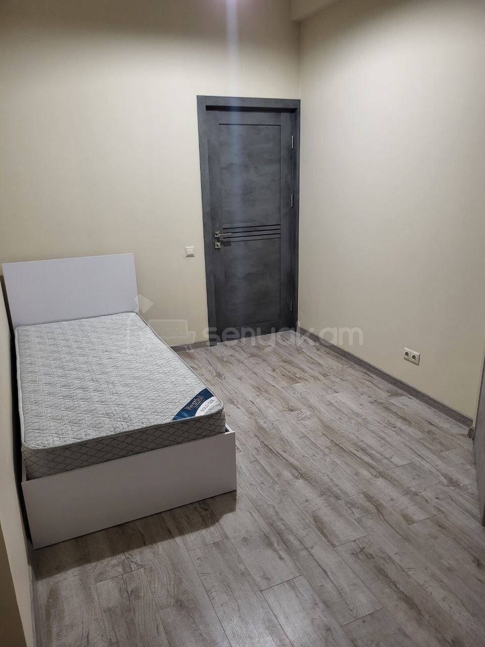 3 Սենյականոց Բնակարան Նորակառույցում, 80քմ, 8/10 հարկ, Կապիտալ Վերանորոգված, Կահավորված