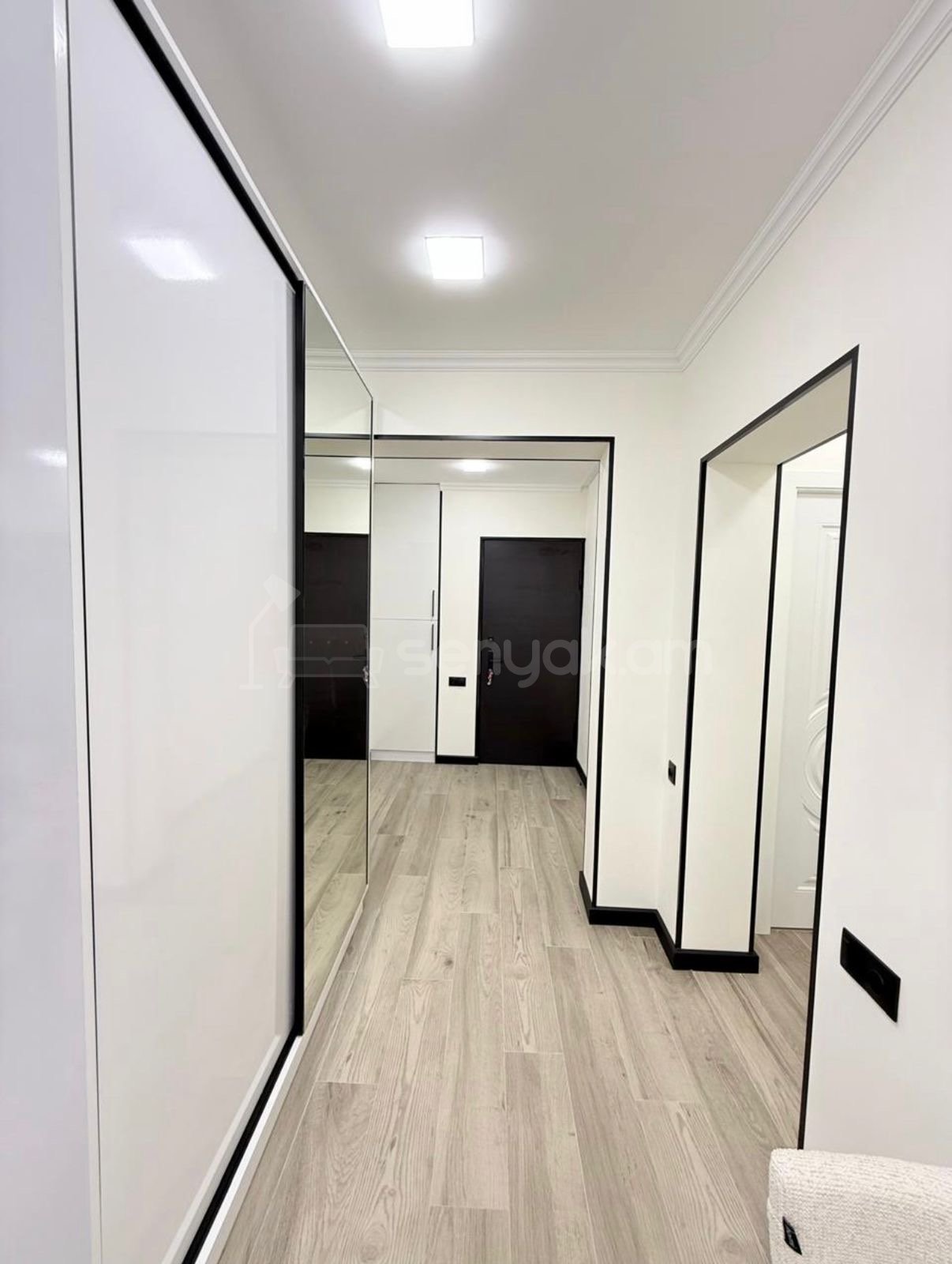 3 Սենյականոց Բնակարան, 84քմ, 1/9 հարկ, Դիզայներական Վերանորոգված