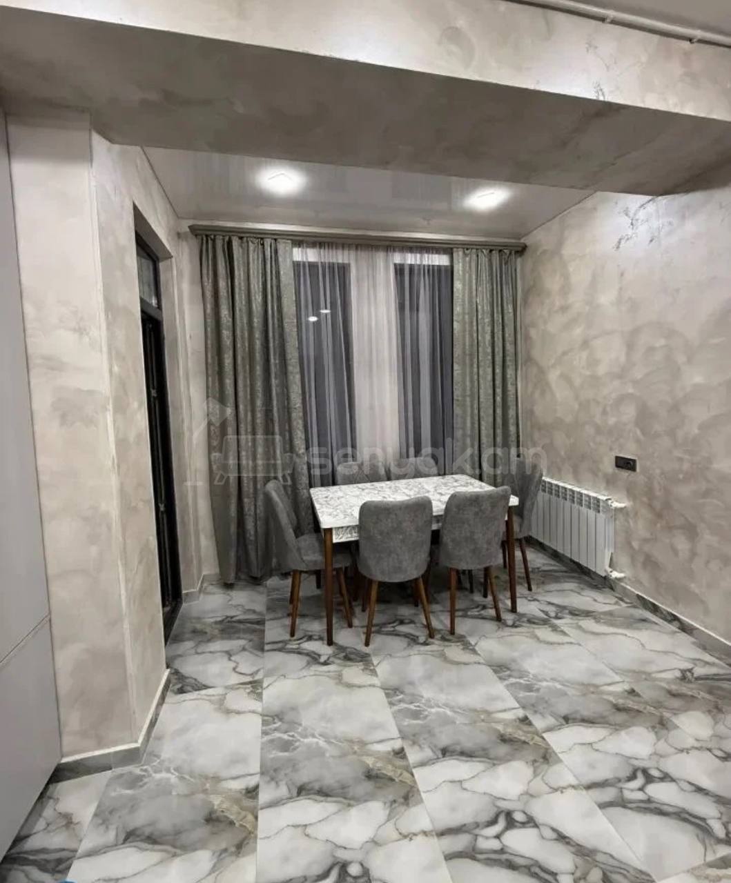 2 Սենյականոց Բնակարան Նորակառույցում, 42քմ, 5/14 հարկ, Դիզայներական Վերանորոգված, Կահավորված, Արևկող