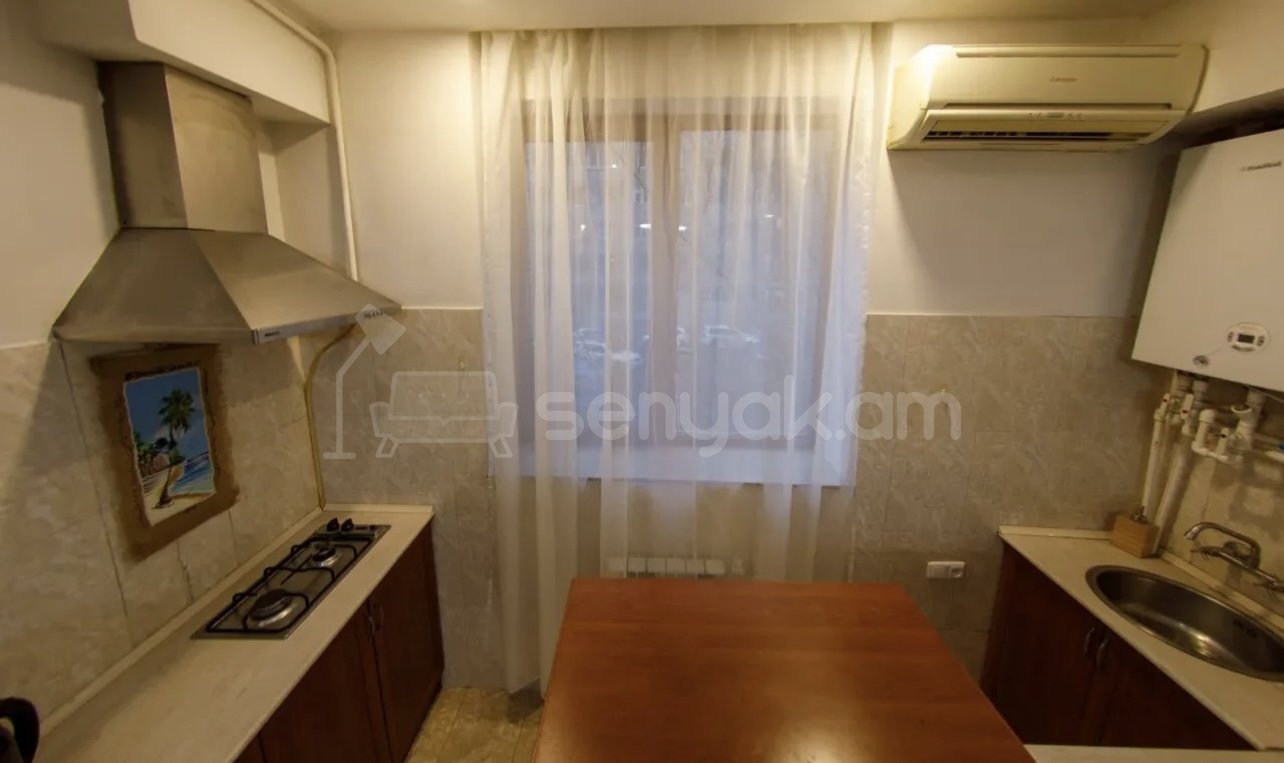 2 Սենյականոց Բնակարան, 50քմ, 2/10 հարկ, Կոսմետիկ Վերանորոգված